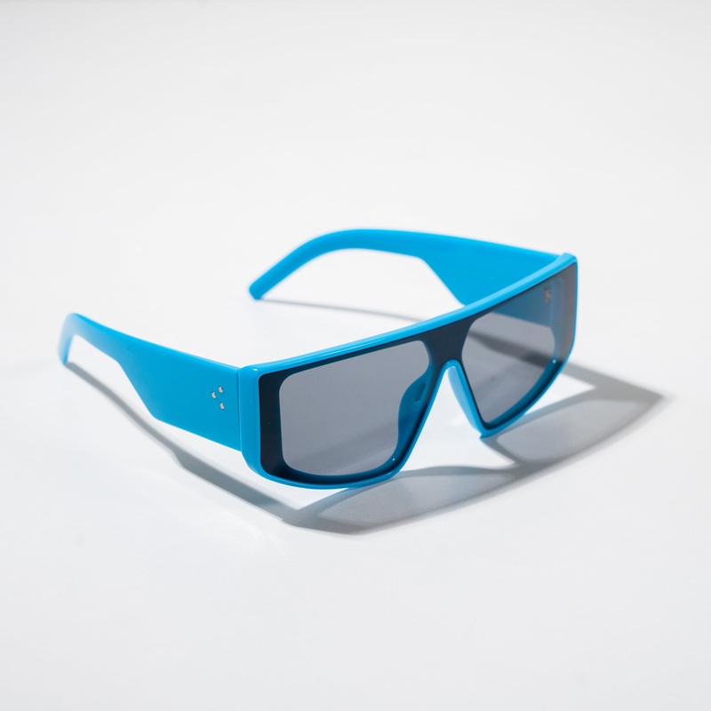 Chokore Oversized Rectangular Sunglasses (Blue)