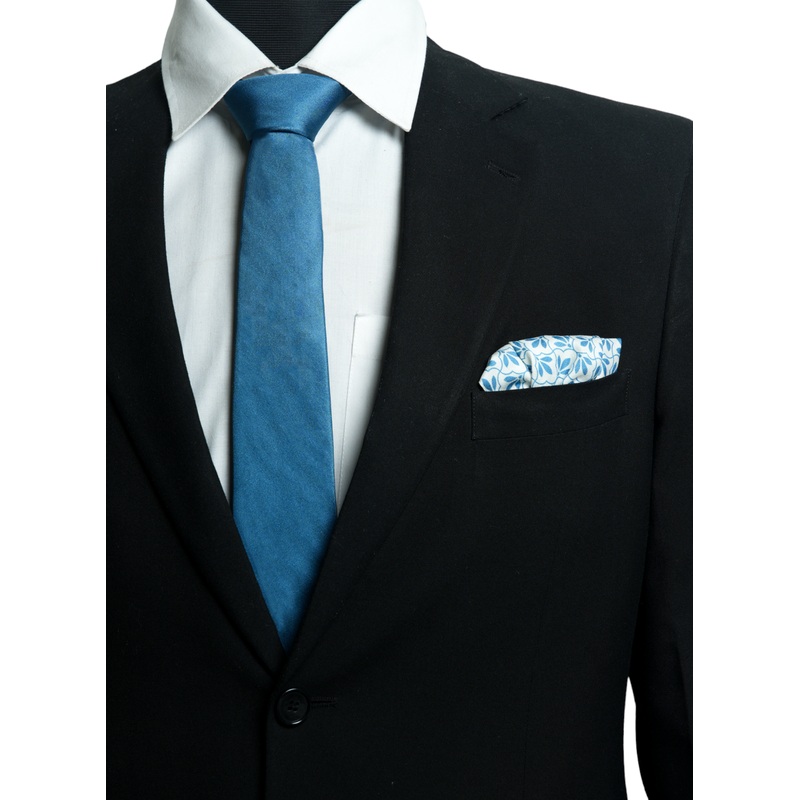 Chokore Jaali Good (Blue) – Pocket Square & Light Blue Silk Tie – Solids line