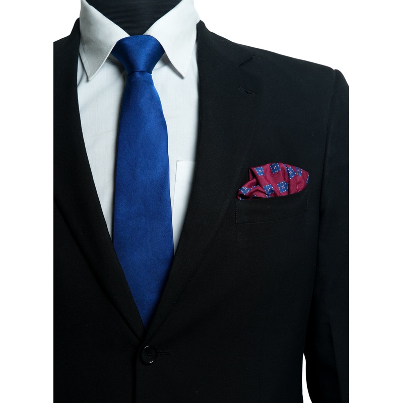 Chokore Panjim – Pocket Square & dark blue necktie